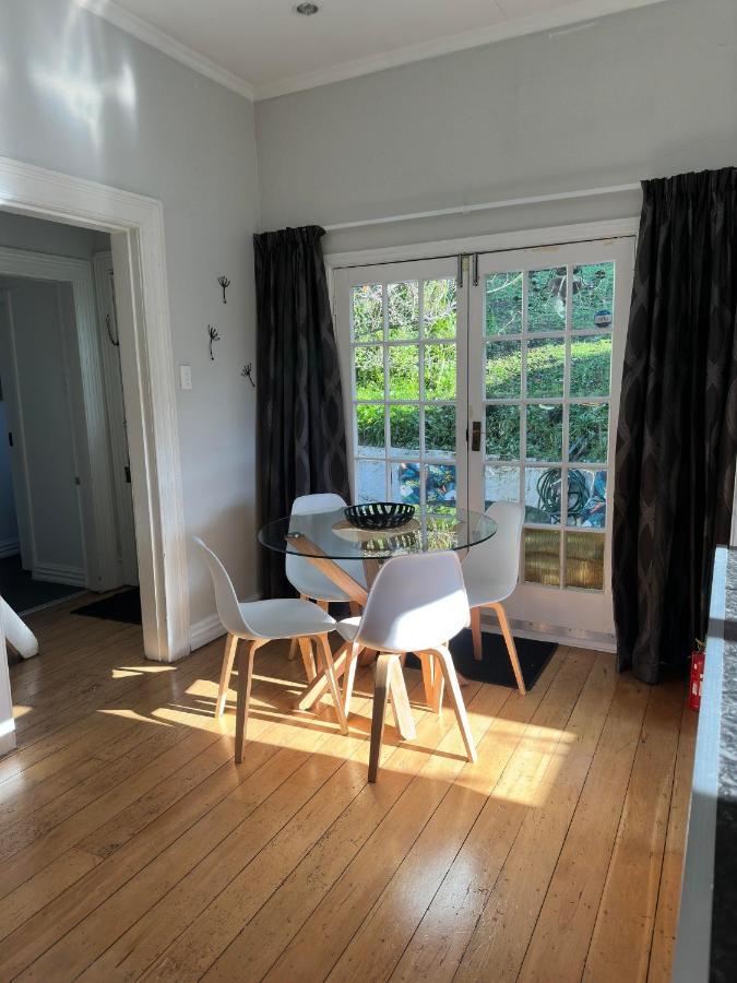 Renwick In The City Nelson, 10Min Walk To City Centre, Full Kitchen, Fast Fibre Wifi, Drive 13Min To Airport, 5Min To Hospital, Quiet Street, Dog Friendly Luaran gambar