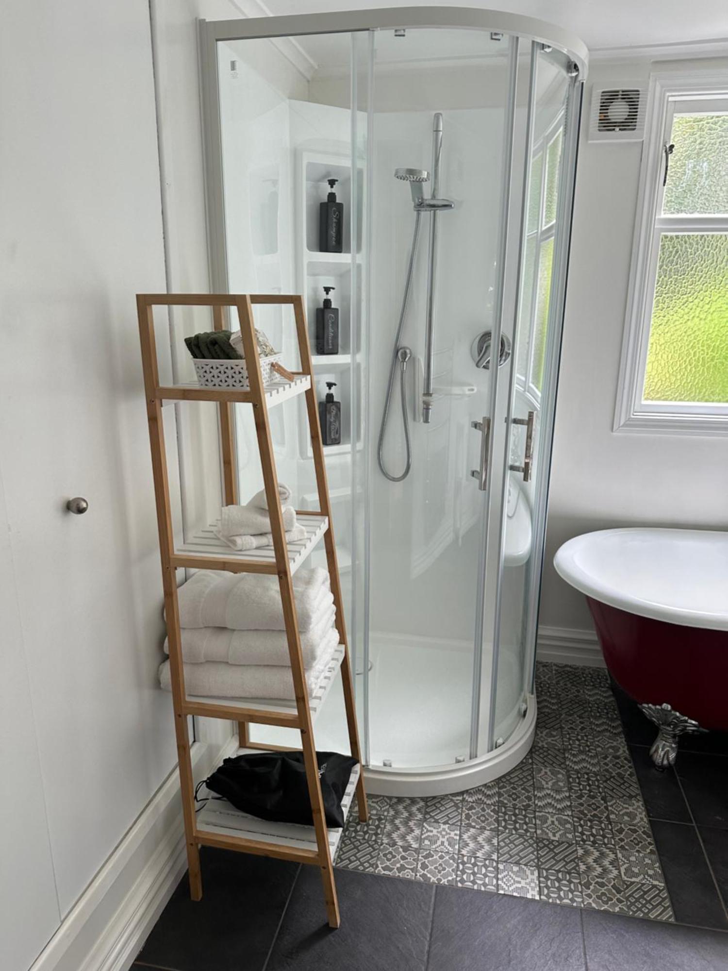 Renwick In The City Nelson, 10Min Walk To City Centre, Full Kitchen, Fast Fibre Wifi, Drive 13Min To Airport, 5Min To Hospital, Quiet Street, Dog Friendly Luaran gambar