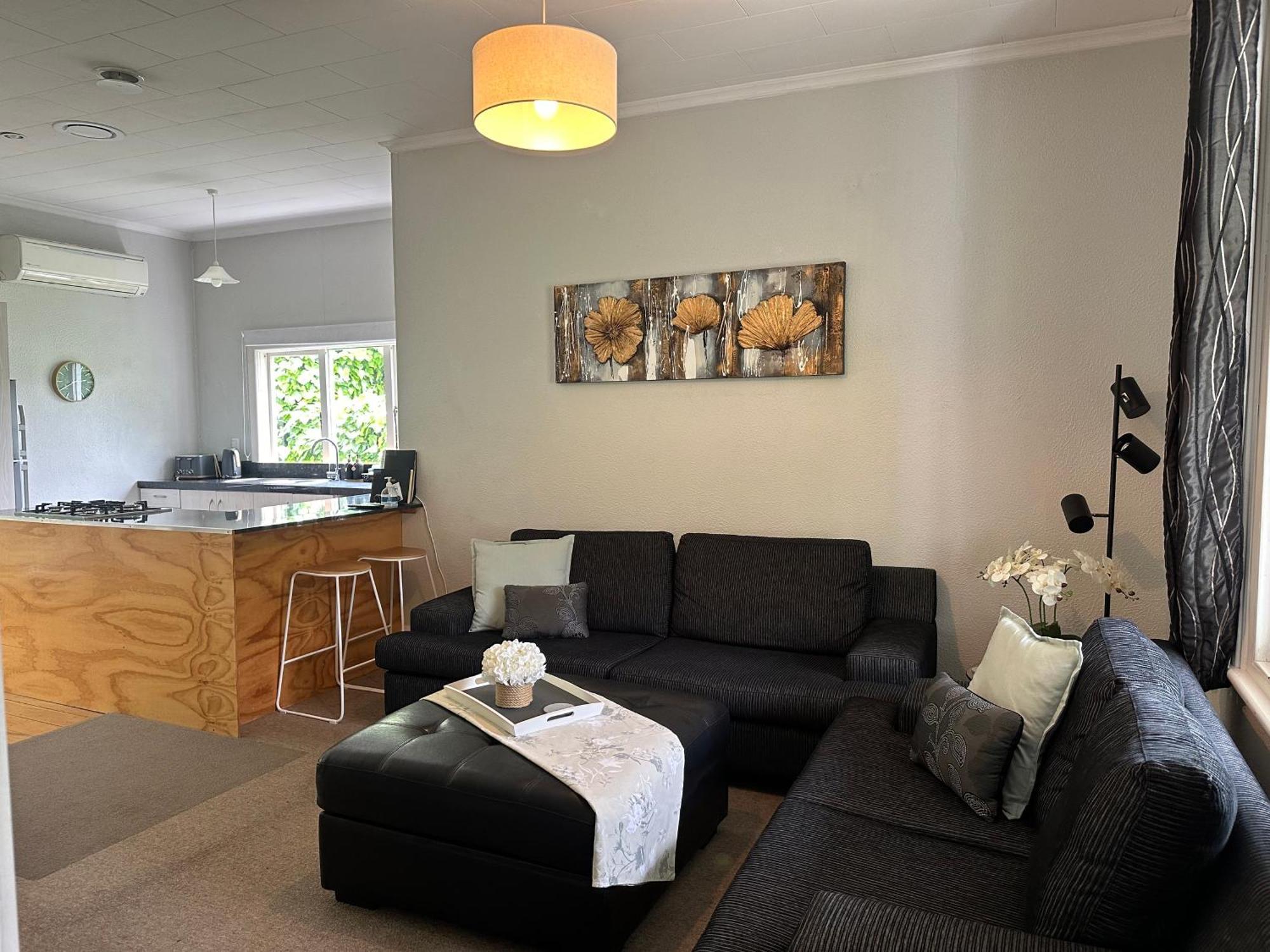 Renwick In The City Nelson, 10Min Walk To City Centre, Full Kitchen, Fast Fibre Wifi, Drive 13Min To Airport, 5Min To Hospital, Quiet Street, Dog Friendly Luaran gambar
